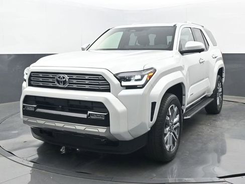 Used 2025 Toyota 4Runner Limited image 21