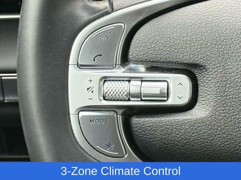 Used 2024 Genesis GV80 3.5T w/ Advanced Package image 36