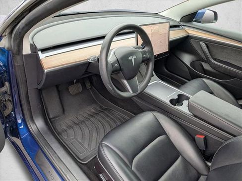 Used 2022 Tesla Model 3 image 10
