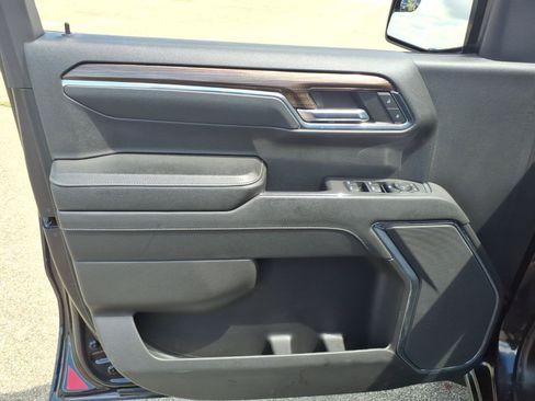 Used 2023 Chevrolet Silverado 1500 LT AWD/4WD image 11