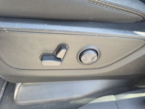 Used 2025 RAM 1500 Big Horn AWD/4WD image 22