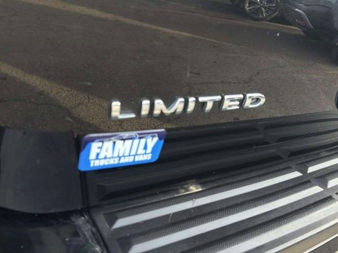 Used 2017 Ford Expedition EL Limited image 20