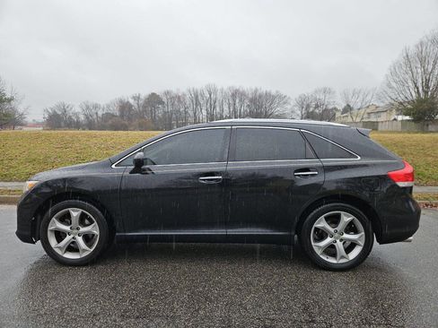 Used 2009 Toyota Venza AWD image 2