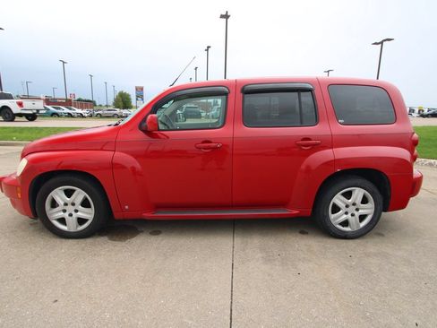 Used 2009 Chevrolet HHR LT FWD image 17