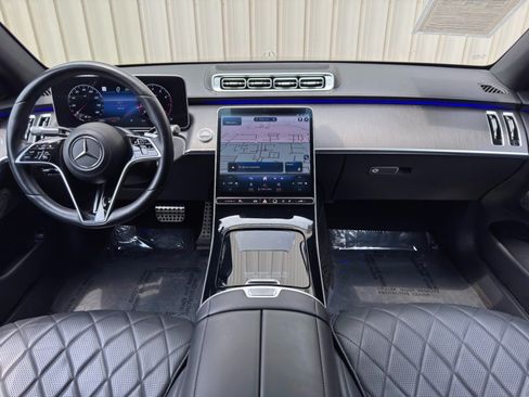 Used 2021 Mercedes-Benz S 580 4MATIC Sedan w/ AMG Line image 13