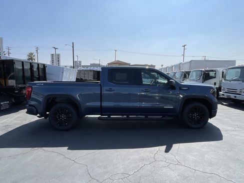 New 2026 GMC Sierra 1500 Elevation image 4