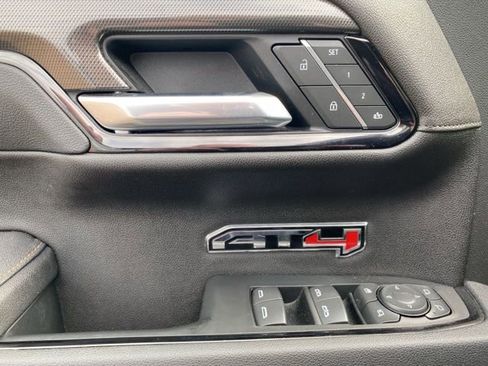 Used 2025 GMC Sierra 1500 AT4 w/ Technology Package image 17