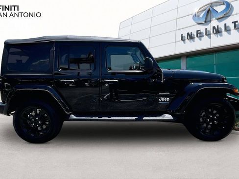 Used 2021 Jeep Wrangler Unlimited Sahara w/ Cold Weather Group AWD/4WD image 44