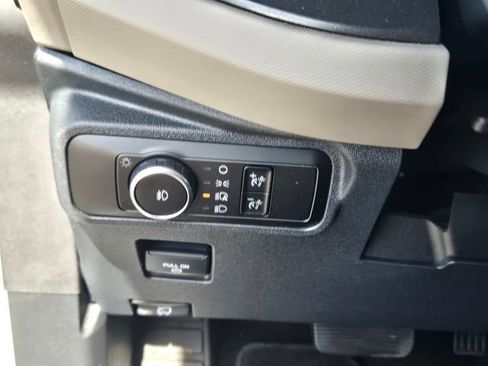 Used 2023 Ford Bronco Wildtrak image 19