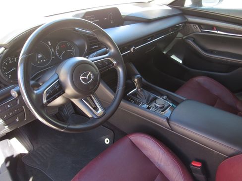 Used 2024 MAZDA MAZDA3 s image 15