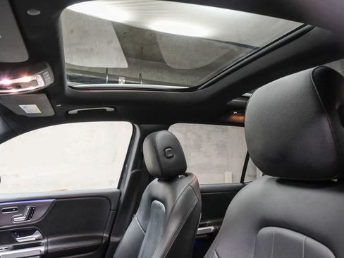 Certified 2023 Mercedes-Benz GLB 250 4MATIC image 30