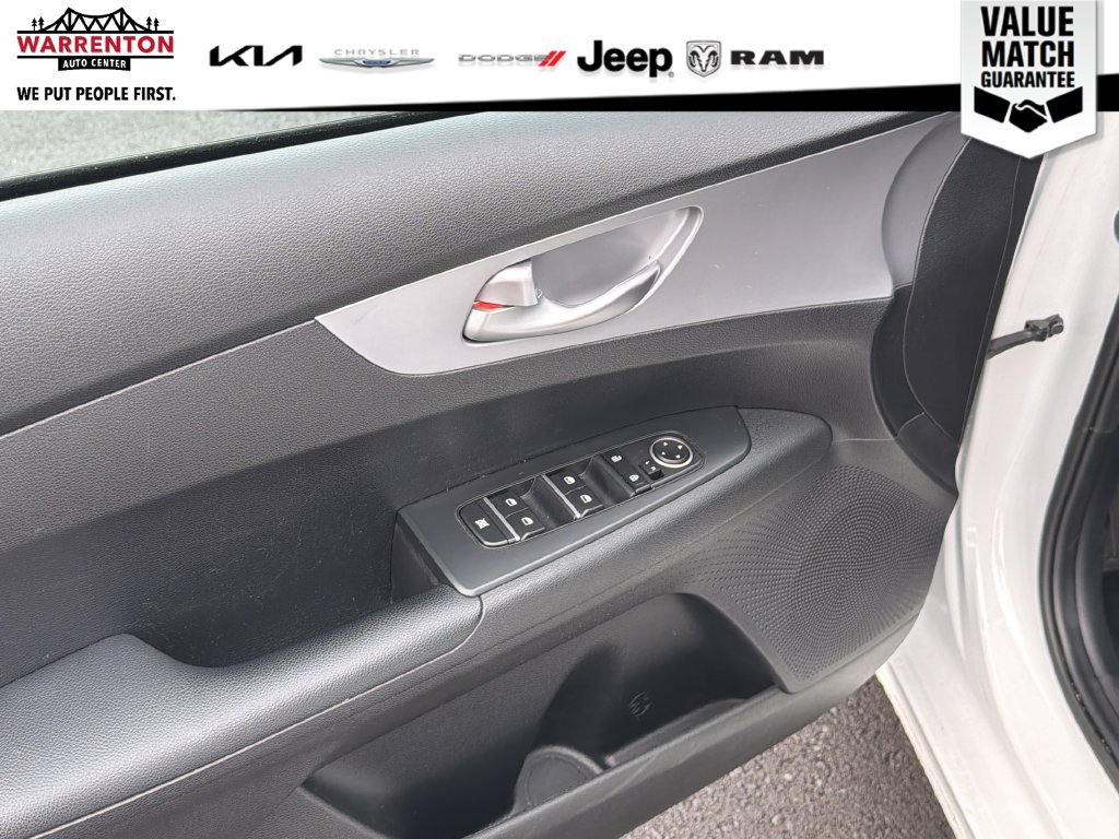 Used 2024 Kia Forte LXS FWD image 15