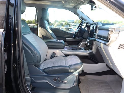 Used 2022 Ford F150 Limited image 38