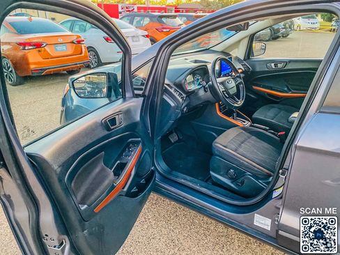 Used 2021 Ford EcoSport SE w/ SE Appearance Package image 12