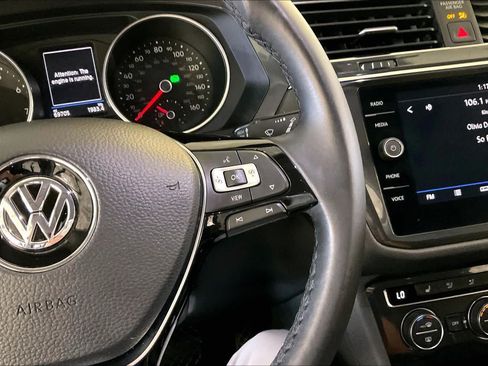Used 2019 Volkswagen Tiguan SE FWD image 22