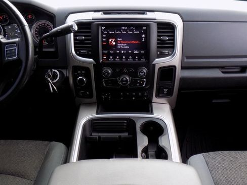 Used 2018 RAM 2500 Big Horn w/ Harvest Edition image 18