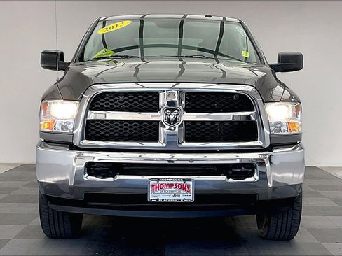Used 2013 RAM 2500 Tradesman w/ Chrome Appearance Group image 2