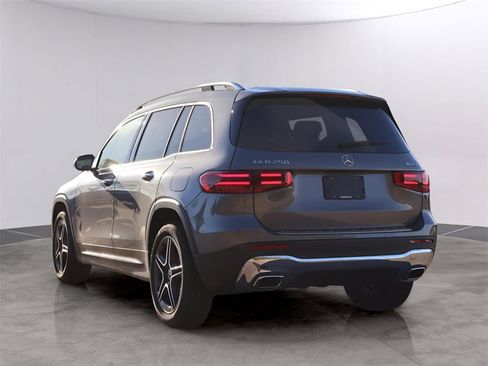 New 2026 Mercedes-Benz GLB 250 4MATIC image 7