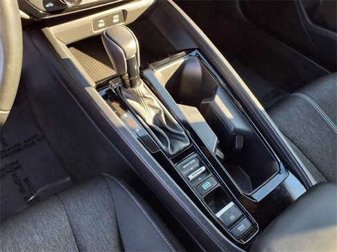 Used 2024 Honda Accord Sport image 17