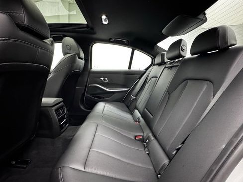 Used 2025 BMW 330i xDrive Sedan w/ Convenience Package image 24