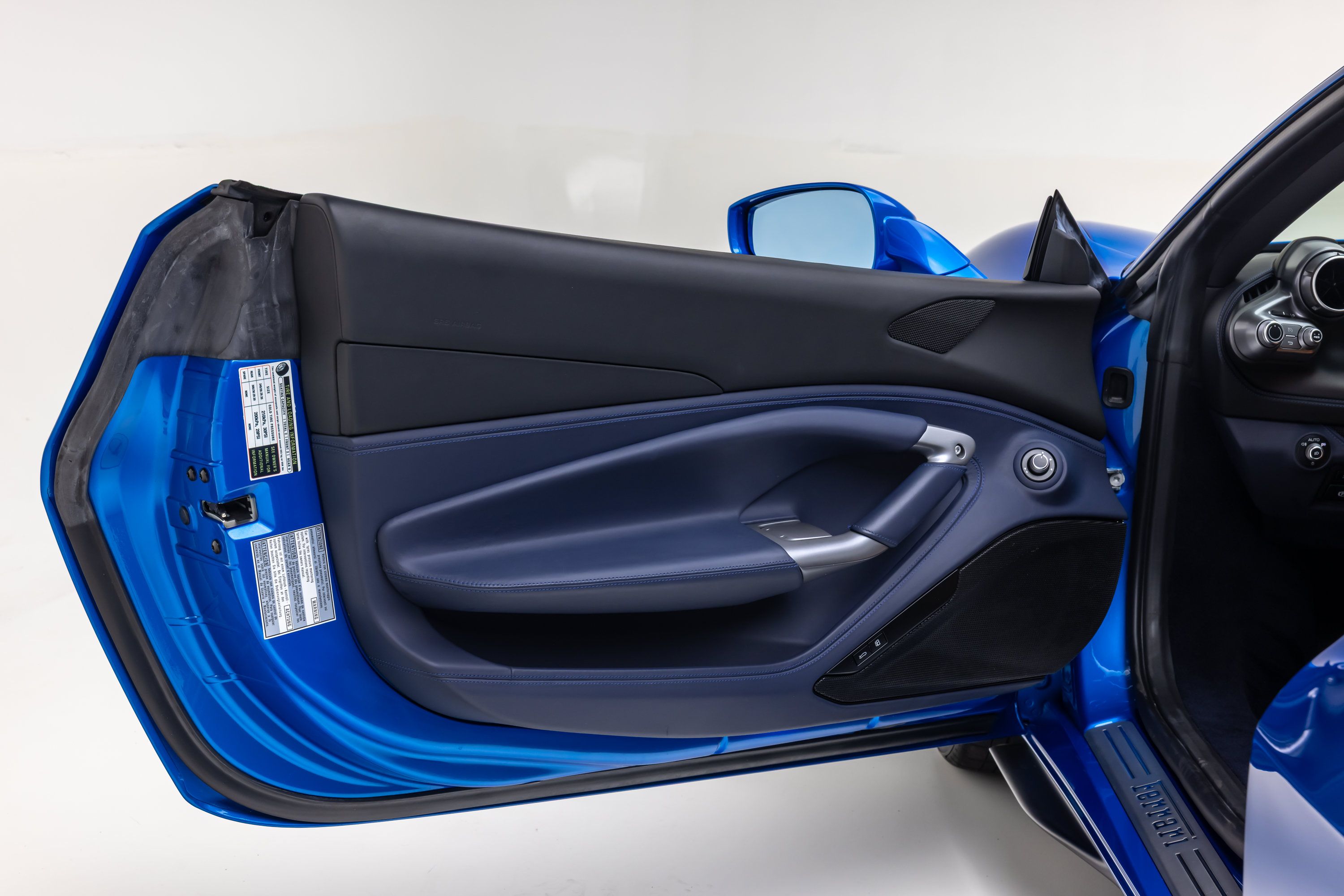 Certified 2021 Ferrari F8 Tributo RWD image 57