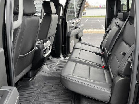 Used 2025 GMC Sierra 2500 Denali image 17