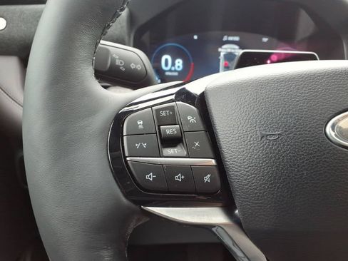 Certified 2025 Ford Explorer Platinum AWD/4WD image 17