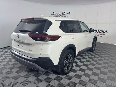Used 2023 Nissan Rogue SV image 8
