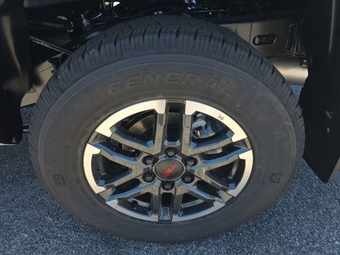 New 2026 Toyota Tacoma TRD Sport AWD/4WD image 7