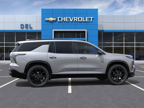 New 2026 Chevrolet Traverse RS w/ LPO, Floor Liner Package image 5