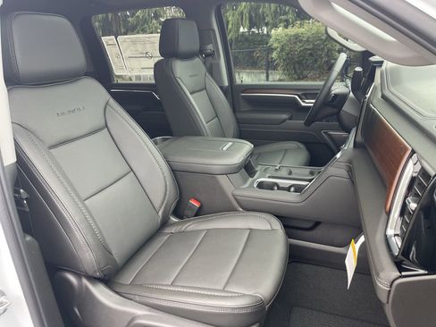 New 2026 GMC Sierra 3500 Denali w/ Denali Reserve Package image 64