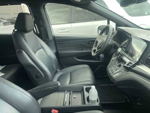 Used 2023 Honda Odyssey Sport image 5