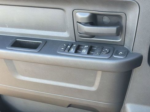 New 2024 RAM 2500 Tradesman w/ Chrome Appearance Group AWD/4WD image 29