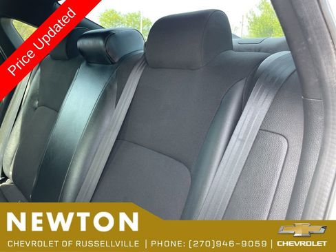 Used 2023 Honda Civic Sport image 38