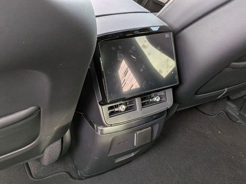 New 2026 Cadillac Vistiq Luxury image 25