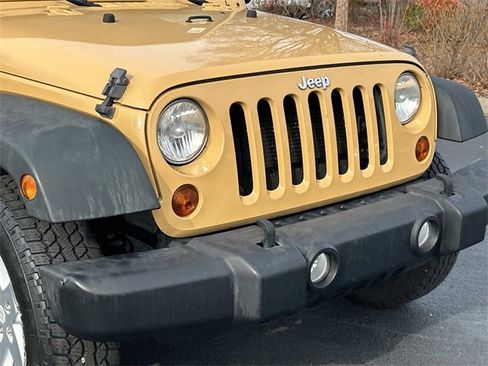 Used 2013 Jeep Wrangler Unlimited Sport image 10