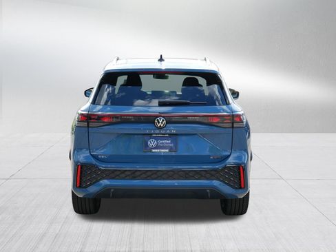Certified 2025 Volkswagen Tiguan SEL R-Line AWD/4WD image 6