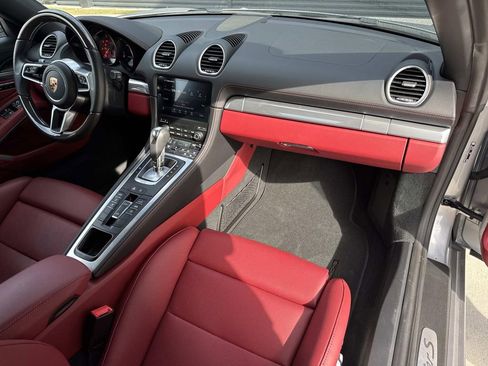 Certified 2025 Porsche 718 Boxster S RWD image 16