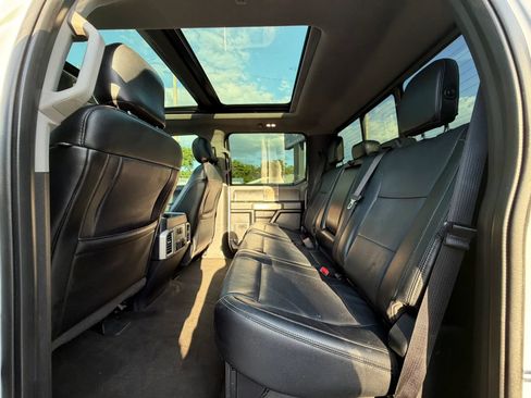 Used 2017 Ford F250 Lariat w/ Lariat Ultimate Package AWD/4WD image 12