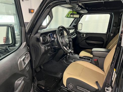 Used 2020 Jeep Wrangler Unlimited Sport AWD/4WD image 7