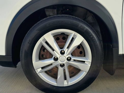Used 2018 Nissan Kicks S w/ Exterior Package FWD image 44