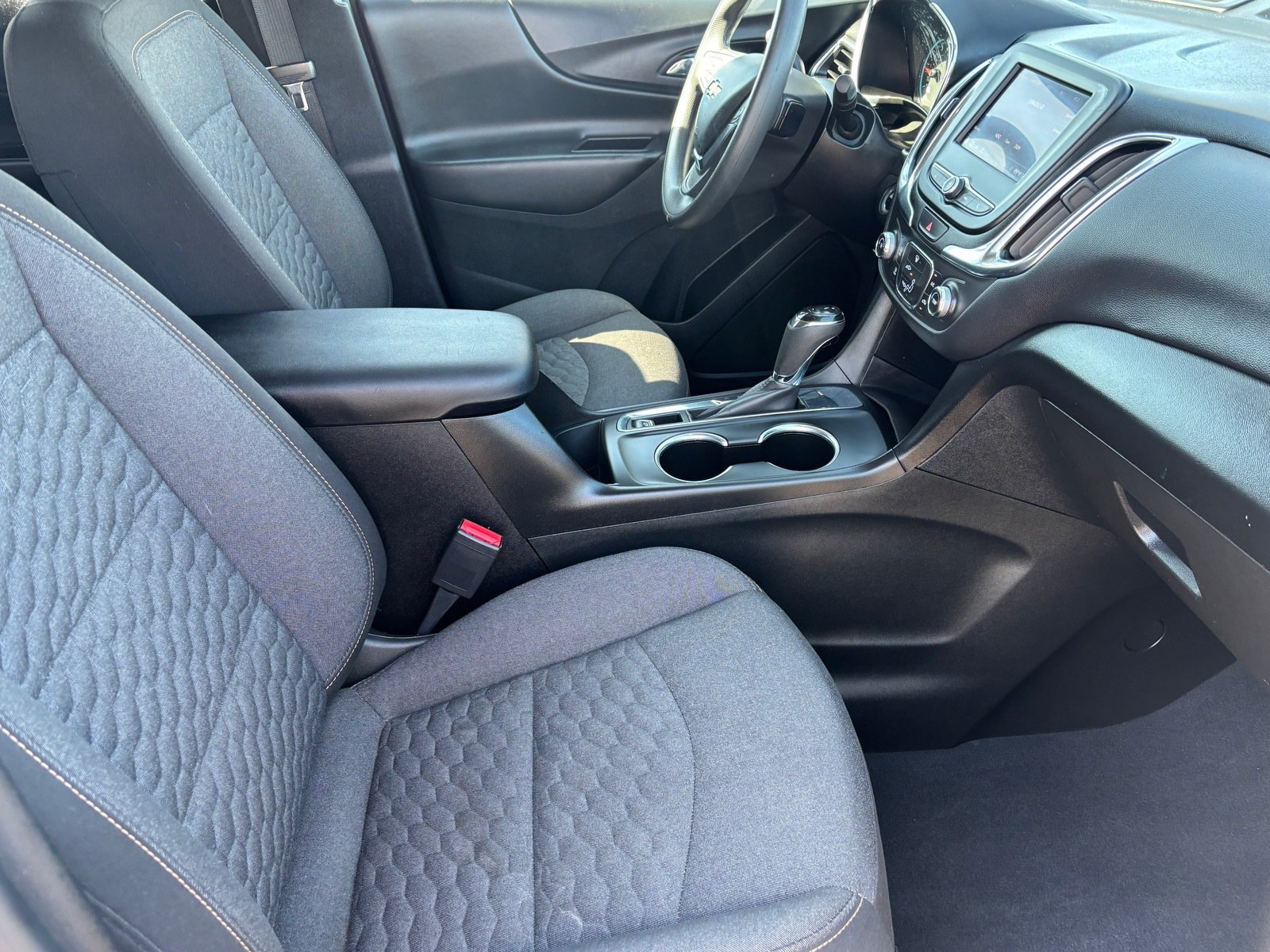 Used 2021 Chevrolet Equinox LT FWD image 31