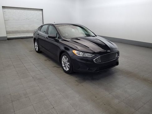 Used 2020 Ford Fusion SE FWD image 13