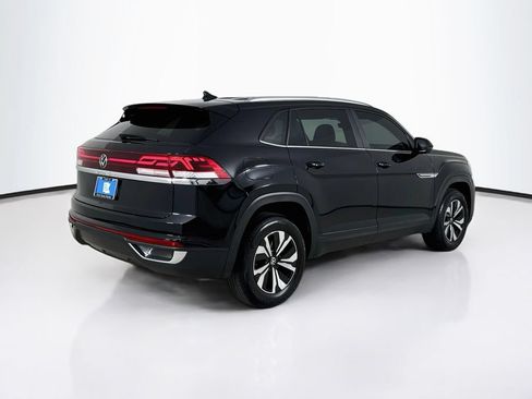 Used 2024 Volkswagen Atlas Cross Sport SE FWD image 7