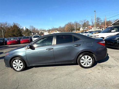 Used 2015 Toyota Corolla LE image 2