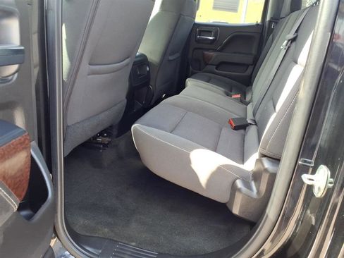 Used 2017 GMC Sierra 1500 SLE w/ SLE Value Package image 6