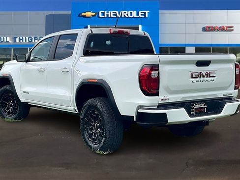 New 2026 GMC Canyon Elevation w/ Convenience Package image 3
