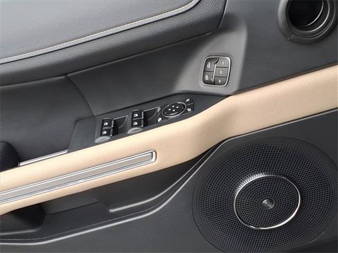 Used 2023 Ford Expedition Max Limited image 15