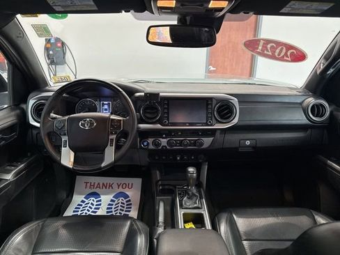 Used 2021 Toyota Tacoma Limited AWD/4WD image 44