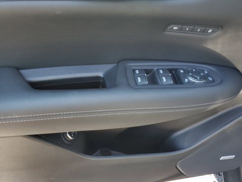 Used 2022 Cadillac XT5 Premium Luxury w/ Technology Package image 17